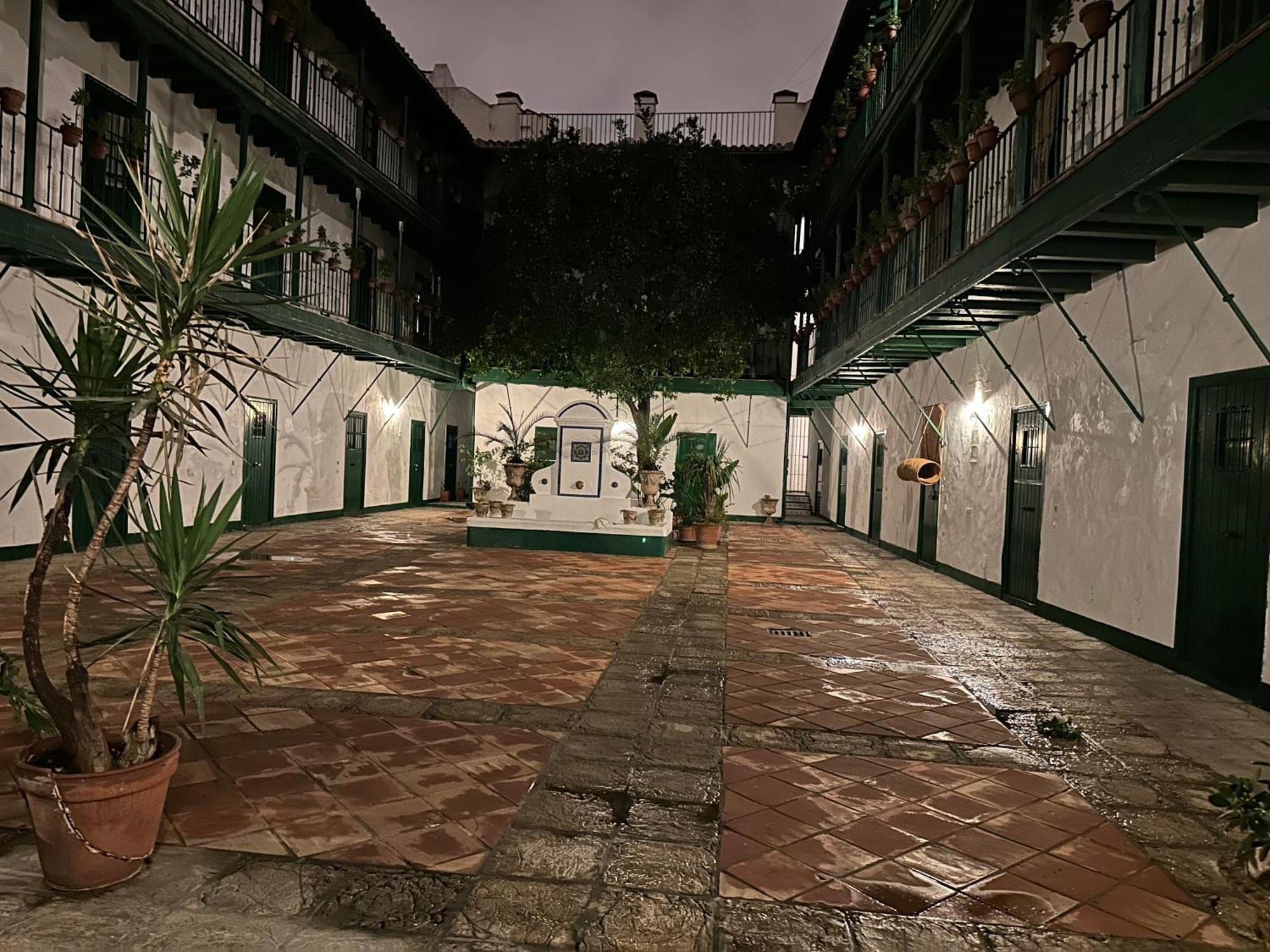 Casa Duque Compartida Familiar 2- Habitacion Bano Propio Sevilla Eksteriør bilde